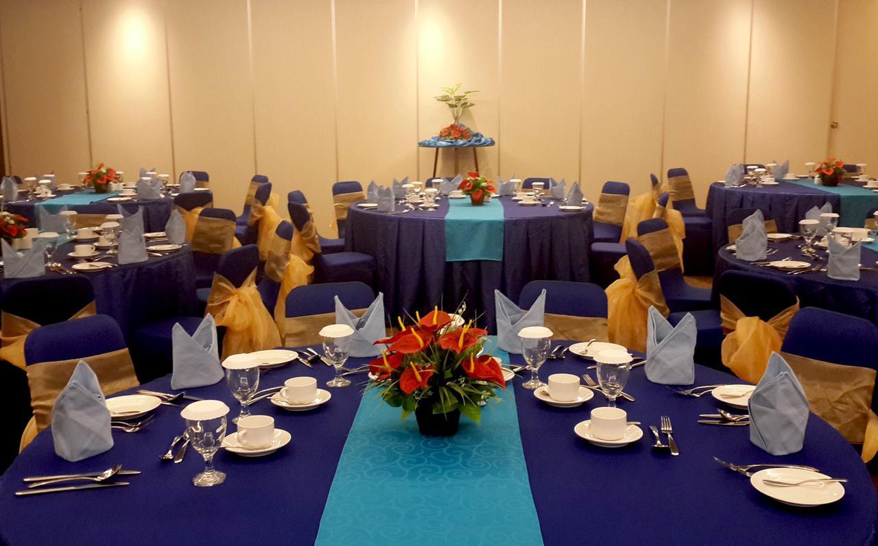 Hotel Brothers Biru Solo Baru Exterior foto